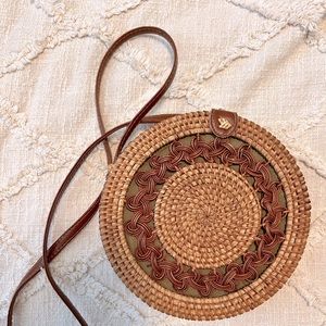 Round rattan crossbody purse